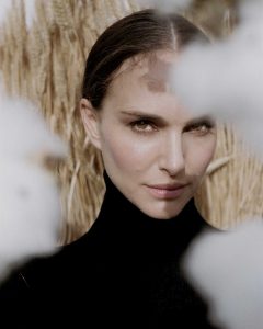 Vogue China x Natalie Portman, Beauty Paper